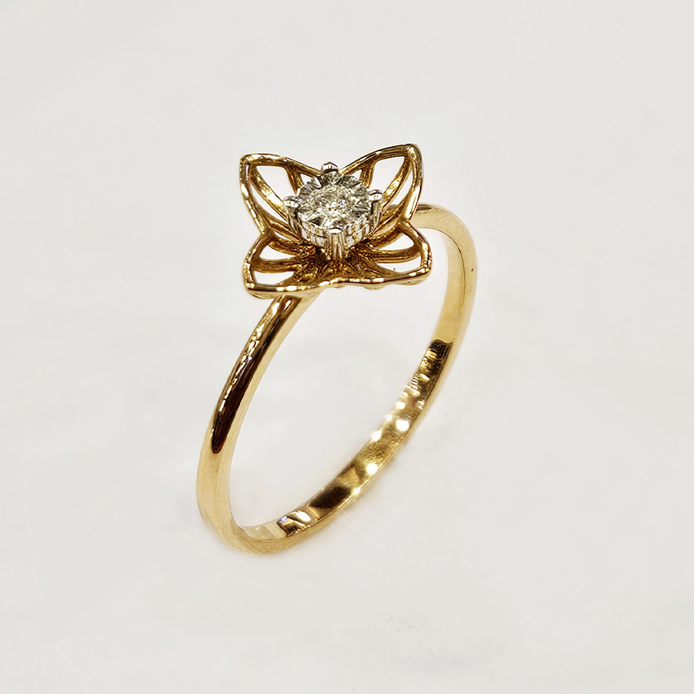 DIAMOND RING